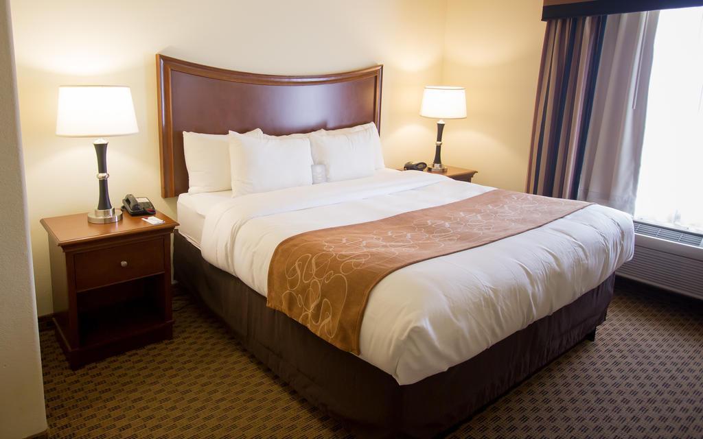 Comfort North - Stone Oak Hotel 3*